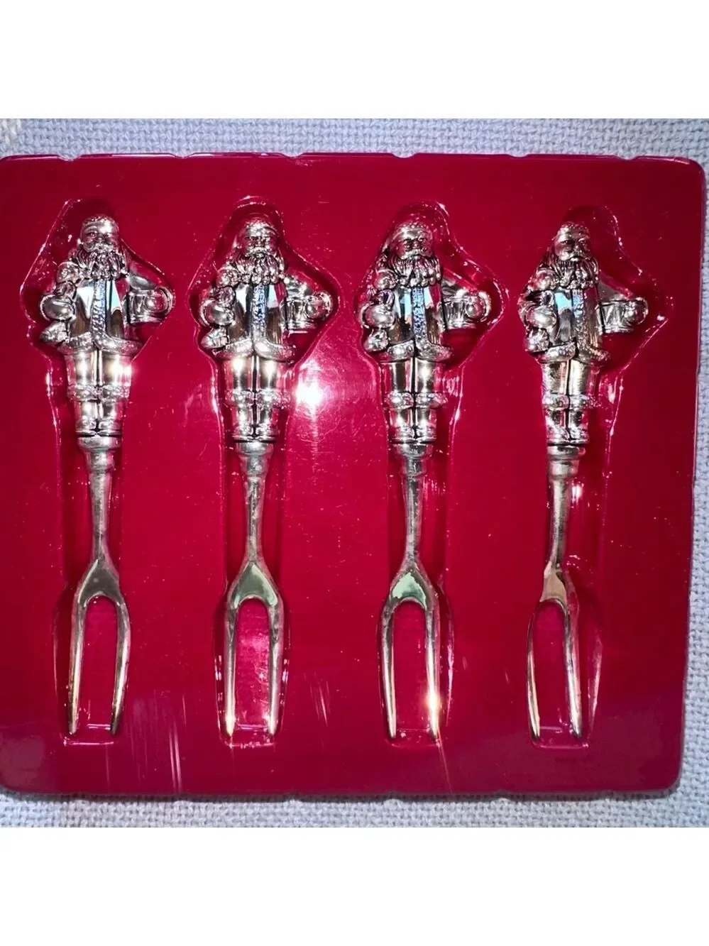NOS Vintage 1999 Wallace Silversmiths Santa Fork Set 4 Piece Silverplated